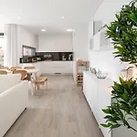 Daire Consolacao Wave House *