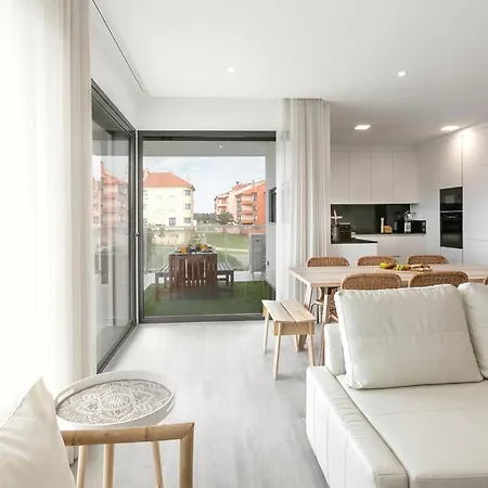 Consolacao Wave House * Atouguia Da Baleia